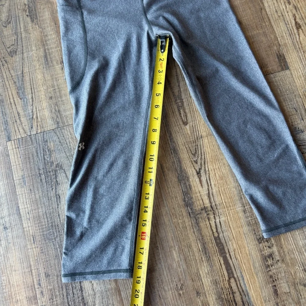 Under Armour HeatGear Grey Compression Cropped Leggings Activewear Womens Md